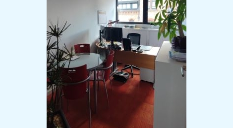 Bureaux de 505 m² à louer ou à vendre : Photo