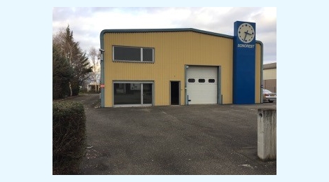 Atelier, Hall de stockage et Bureaux : Photo