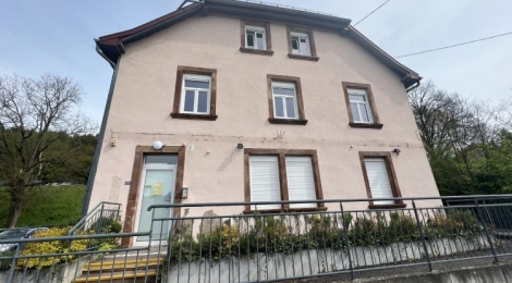 Local professionnel de 107 m² à vendre : Photo