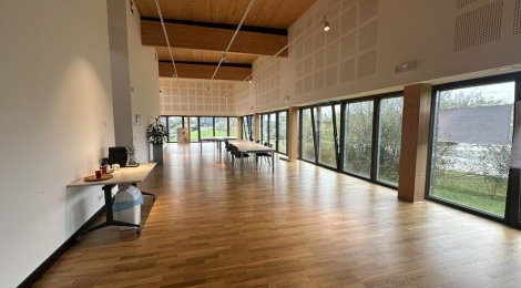 Bâtiment à LOUER : Photo