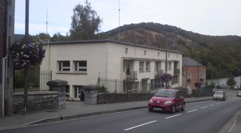 Bâtiment tertiaire à FUMAY : Photo