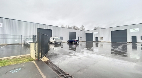 Local professionnel 192m² : Photo