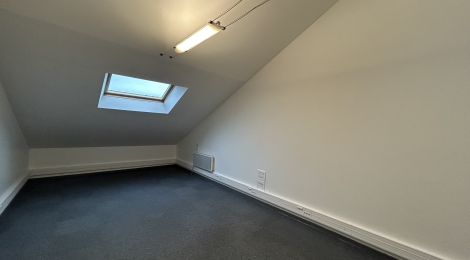 Bureaux - 49.5 m²- REIMS Secteur MURIGNY SUD : Photo