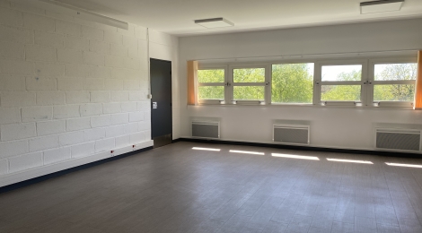 LOCATION SALLE OU BUREAU : Photo