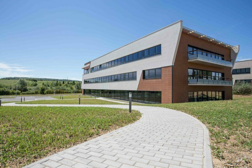 BUREAUX à LOUER : Photo 1