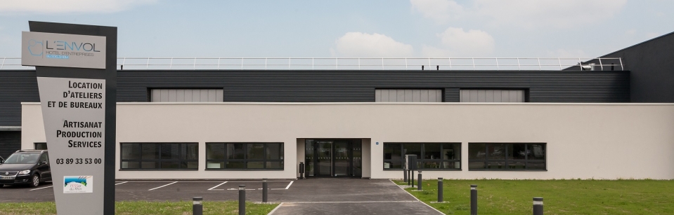 Atelier et Bureau à l'Hôtel d'entreprises L'Envol : Photo 1