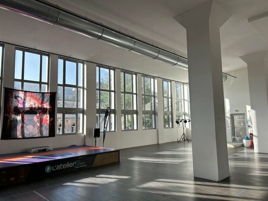 LOCAL COMMERCIAL à VENDRE : Photo 1