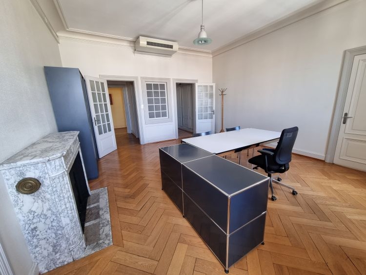 BUREAUX à LOUER : Photo 1