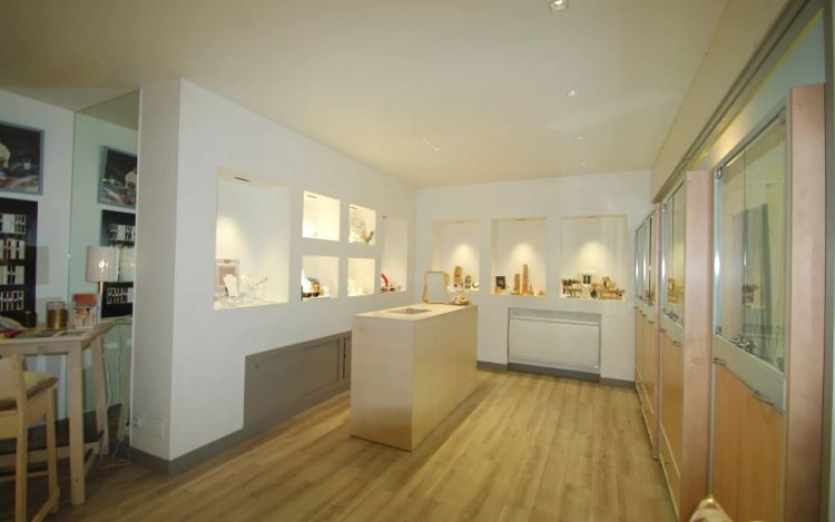 Local commercial de 65 m² à louer : Photo 1