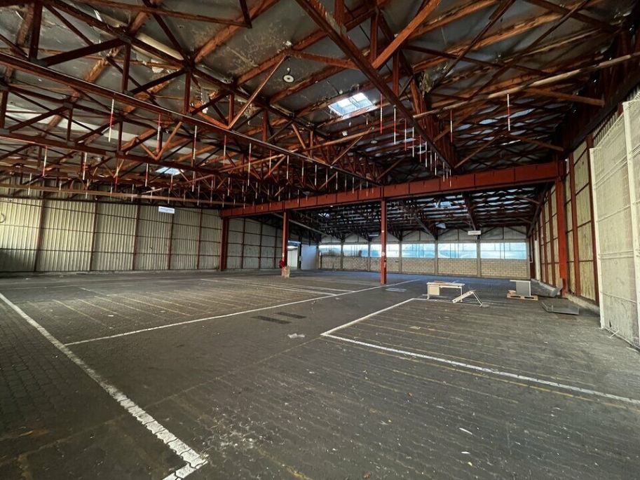 ENSEMBLE INDUSTRIEL à VENDRE : Photo 1