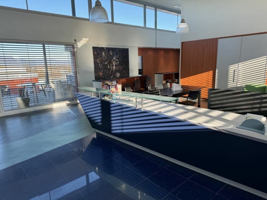 BUREAUX à VENDRE : Photo 1