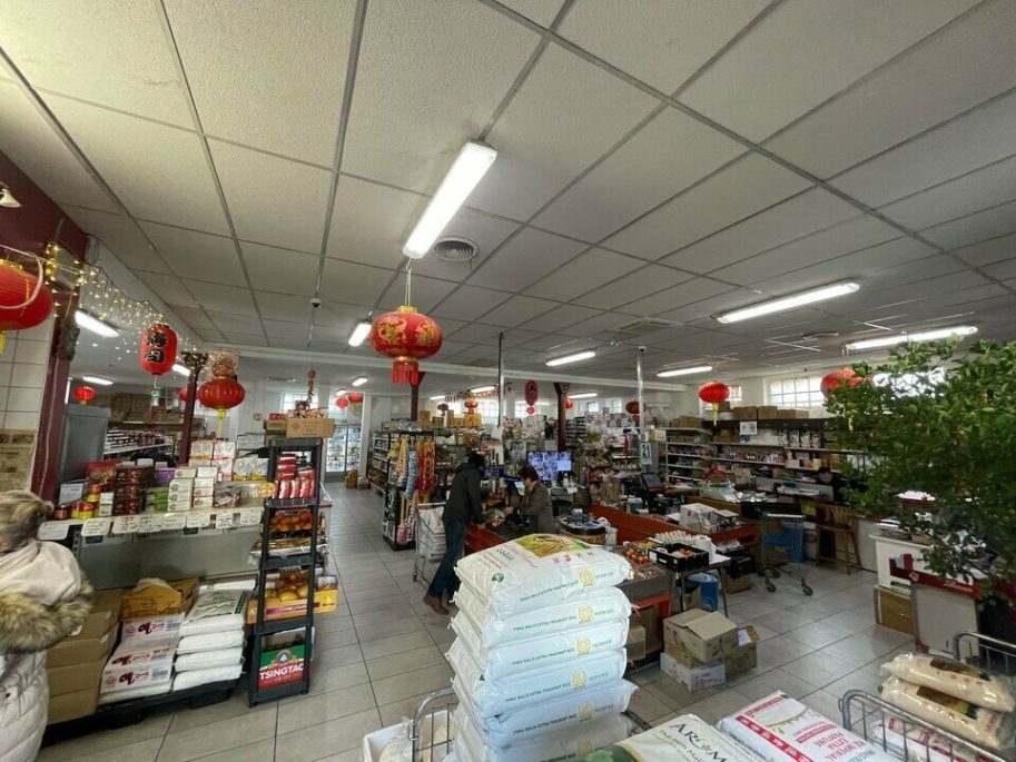 LOCAL COMMERCIAL à VENDRE : Photo 1