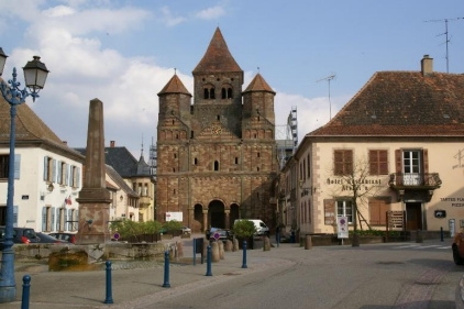 URGENT ! Local à louer pour restauration et artisanat : Photo 1