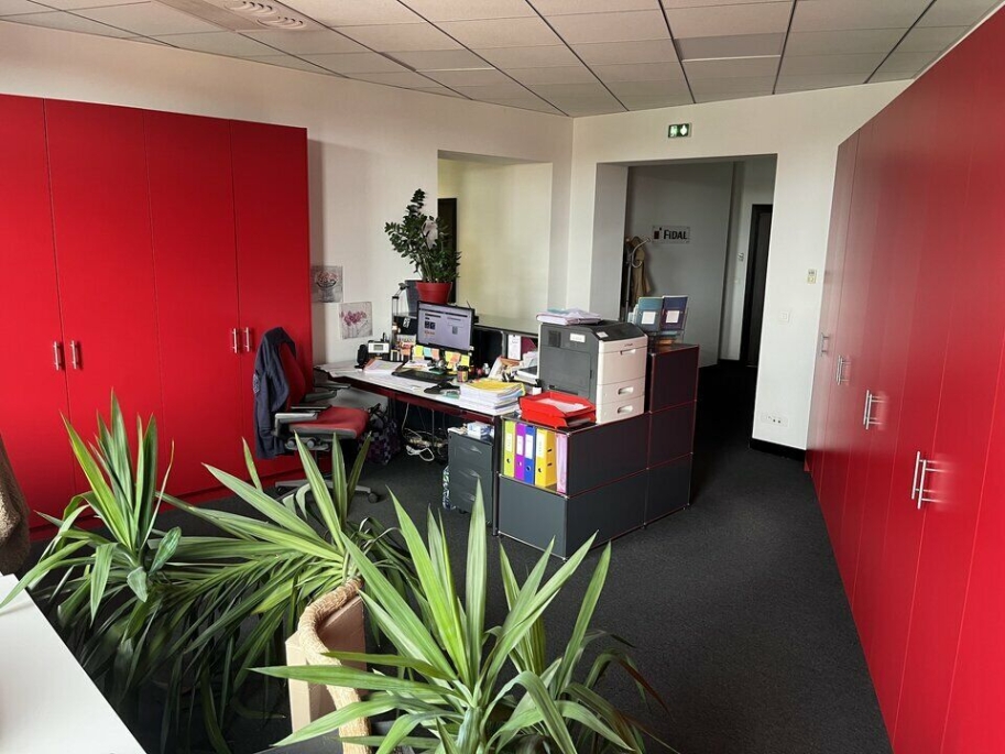 BUREAUX à LOUER : Photo 1