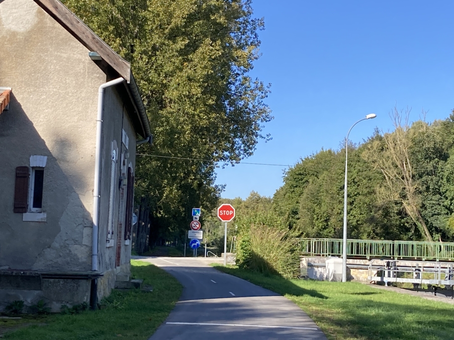 RECHERCHE un porteur de projet touristique pour animer une ancienne maison éclusière. : Photo 1