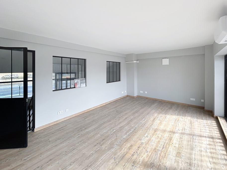 Bureaux 83m² : Photo 1