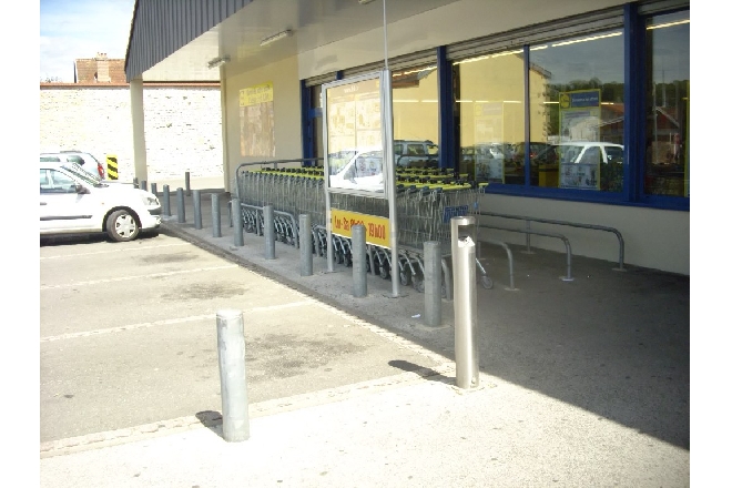 Local commercial en vente et location à Joinville : Photo 1