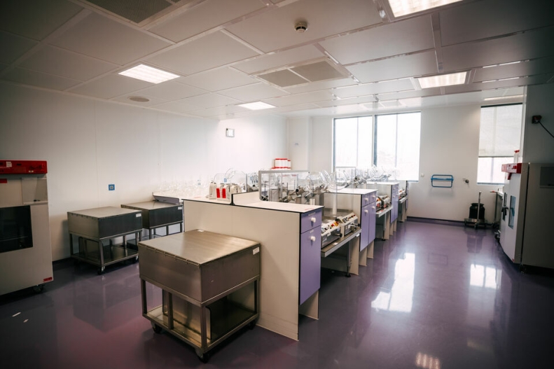 LOCAL D'ACTIVITE à VENDRE : Photo 1