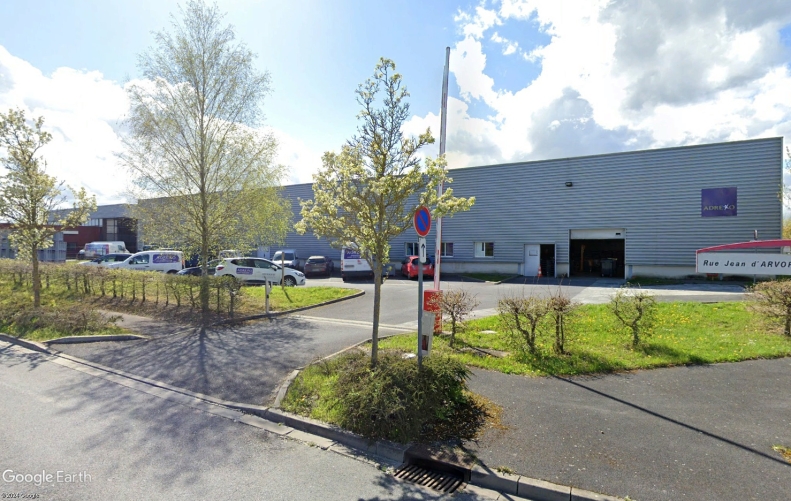 Entrepôt de 1 160 m² : Photo 2