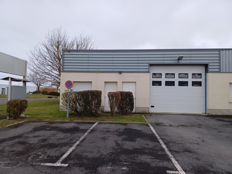 Espace d'activités Argonne Champenoise - Local de 196 m² : Photo 2