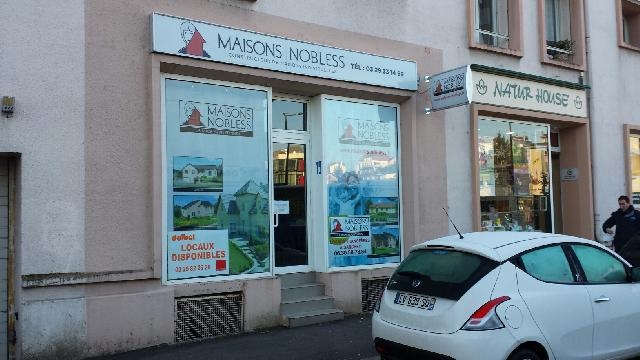 Proche gare local commercial de 62 m² : Photo 1