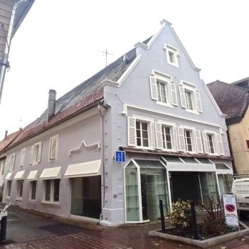 Local commercial 130m² : Photo 1