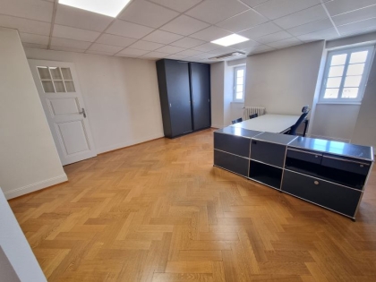 BUREAUX à LOUER : Photo 2