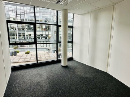 BUREAUX à LOUER : Photo 3