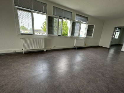 BUREAUX à LOUER : Photo 3