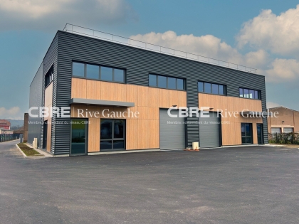 : Photo 2