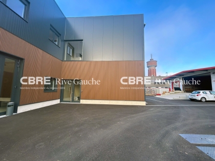 : Photo 2