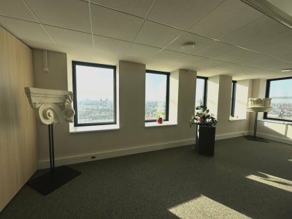 BUREAUX à LOUER : Photo 2