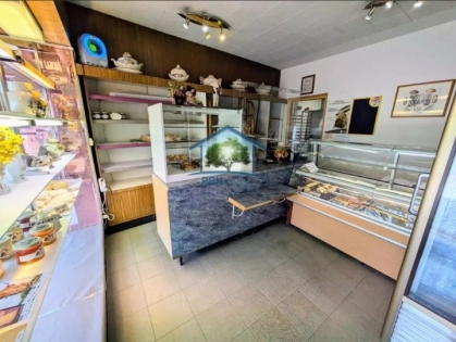 Immeuble à vendre - 217 m² (local commercial + habitation) : Photo 2