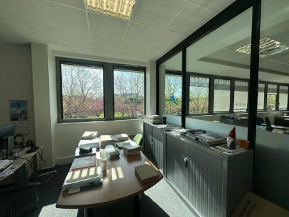 BUREAUX à LOUER : Photo 2