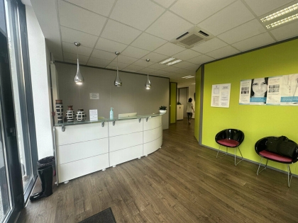 LOCAL COMMERCIAL à LOUER : Photo 3