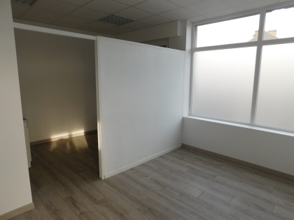 Local commercial - Bureaux 60m² : Photo 2