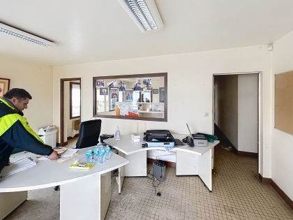 Entrepôt logistique 3200m² : Photo 3