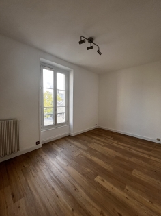 Bureaux - 14 m²- REIMS Secteur LUNDY : Photo 2