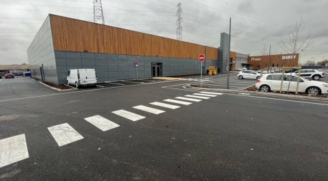 LOCAL COMMERCIAL à LOUER : Photo