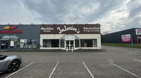 LOCAL COMMERCIAL à LOUER : Photo