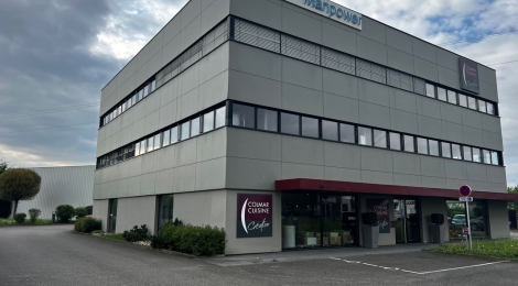 LOCAL COMMERCIAL/PROFESSIONNEL 490m² : Photo