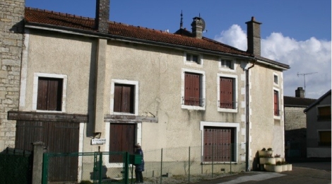 Local commercial en vente à Laferte Sur Aube : Photo