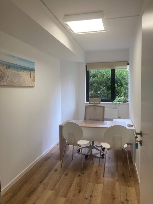 Bureaux privatifs à louer dans un espace partagé : Photo 1