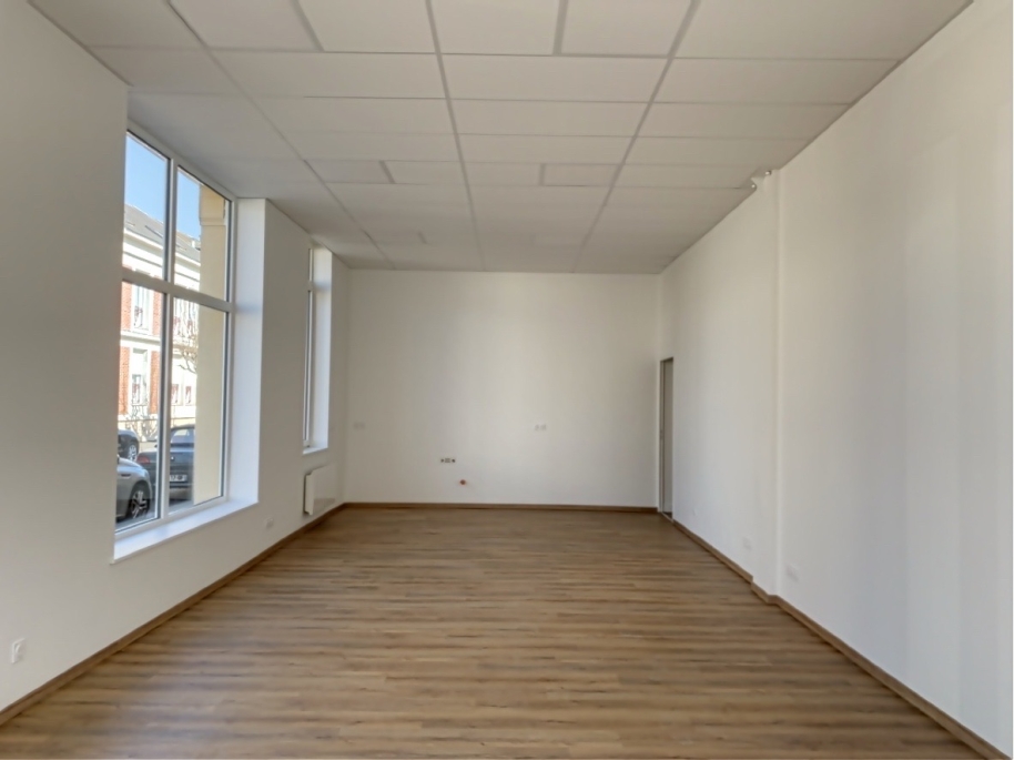 Bureau 70m² : Photo 1