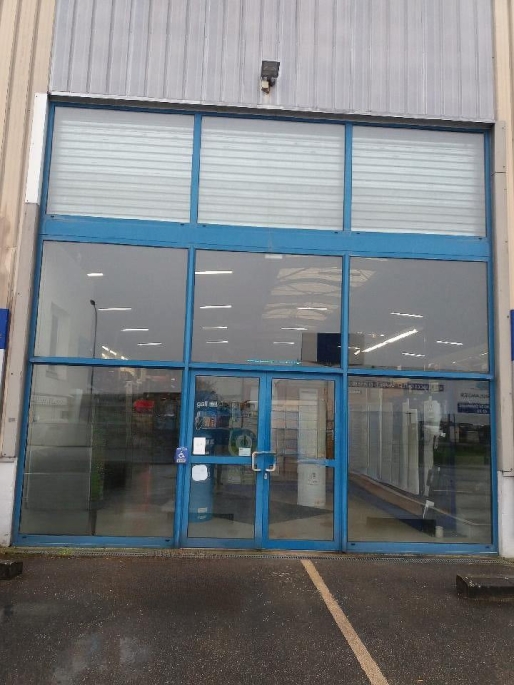 Entrepôt 800m² - Saint-Martin-sur-le-Pré : Photo 1