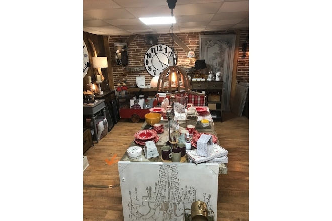 Fonds de commerce en vente et location à Bourbonne Les Bains : Photo 1