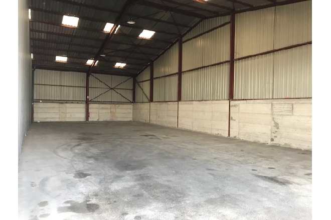 Local d'activités à louer à Saint-dizier : Photo 1