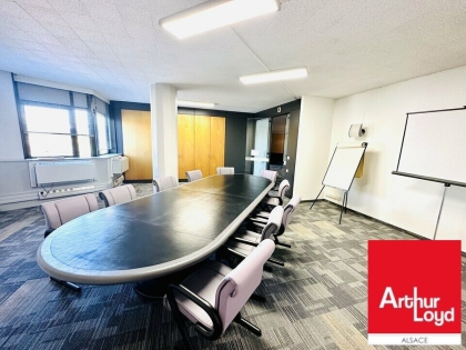 BUREAUX à LOUER : Photo 2