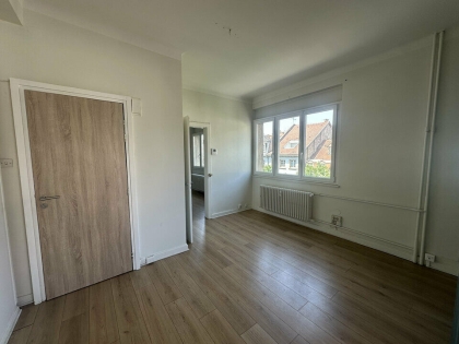 BUREAUX à LOUER : Photo 3