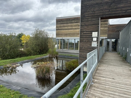 Bâtiment à LOUER : Photo 2